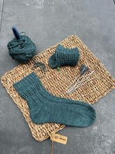 Laden Sie das Bild in den Galerie-Viewer, Sproutsocks - Strickanleitung für den Socktober 2026